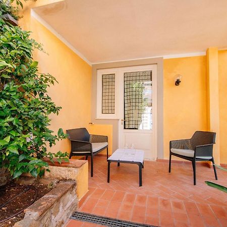 Holiday Home Il Borgo Degli Agrumi Uzzano Exterior photo