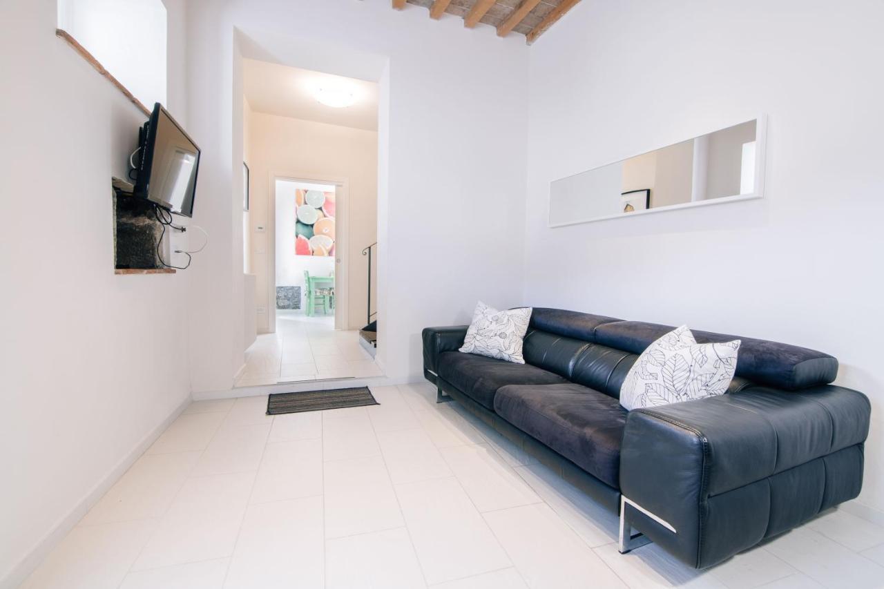 Holiday Home Il Borgo Degli Agrumi Uzzano Exterior photo